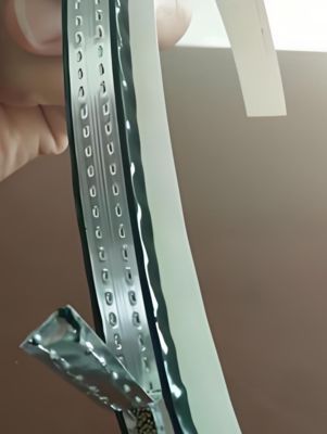 Butylkit-afstandhouder als Warm Edge-technologie voor de verwerking van dubbel glas