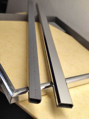 Hybride glasvezel Warm Edge Spacer Bar 6A-27A, hol metalen laminaat voor IGU met dubbele beglazing